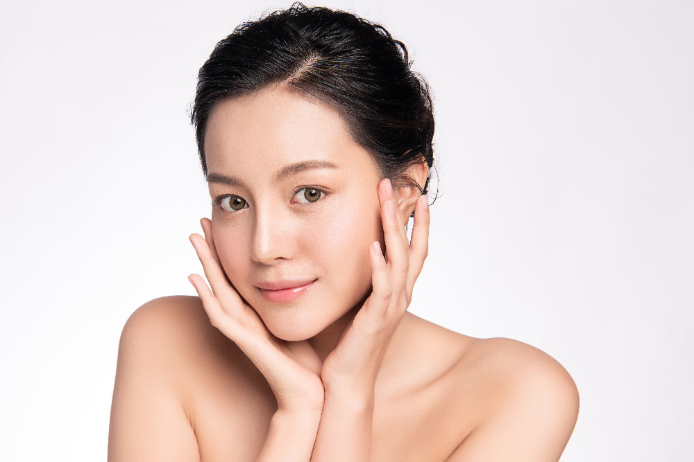 ULTHERA นวัตกรรมยกกระชับใบหน้าถึงผิวชั้นลึก